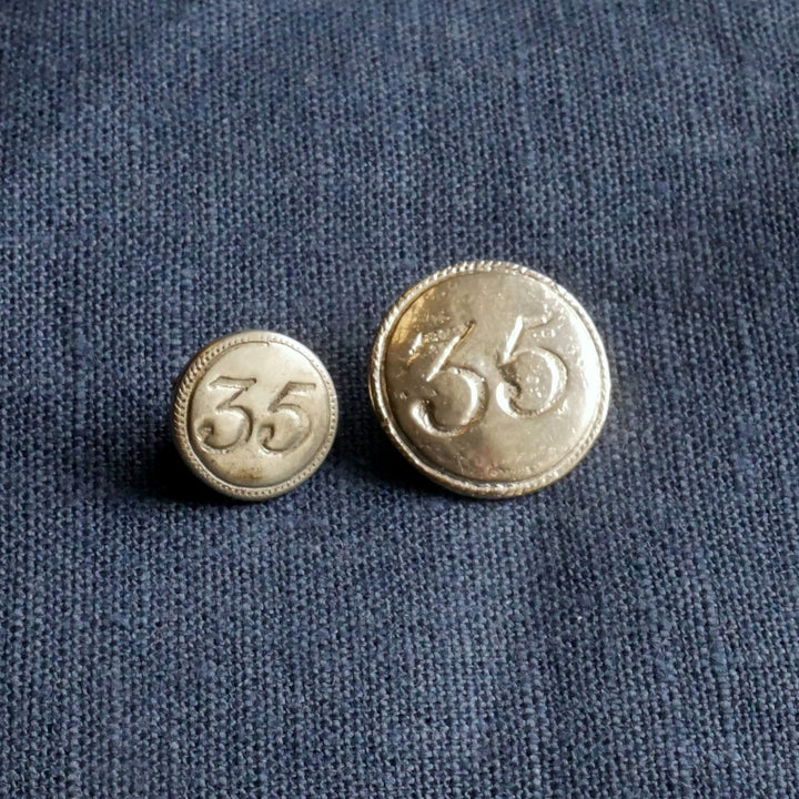 35thbuttonsP1040159