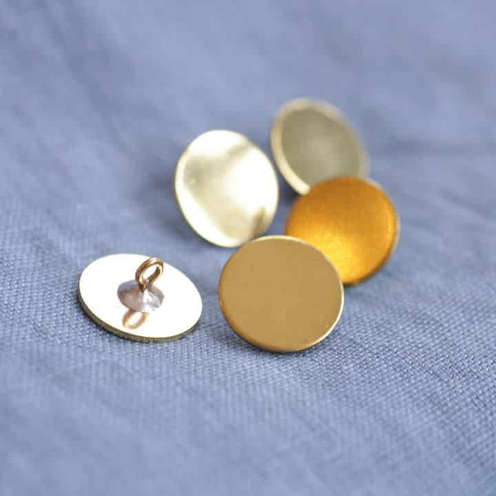 Flat-Brass-Buttons-Small_B-1204_web_IMG_8843