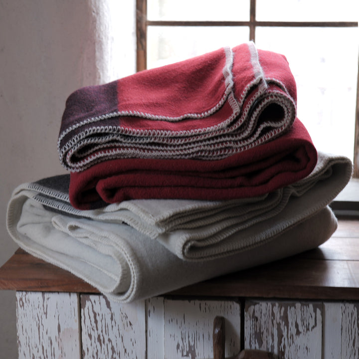 StripedblanketP1001407