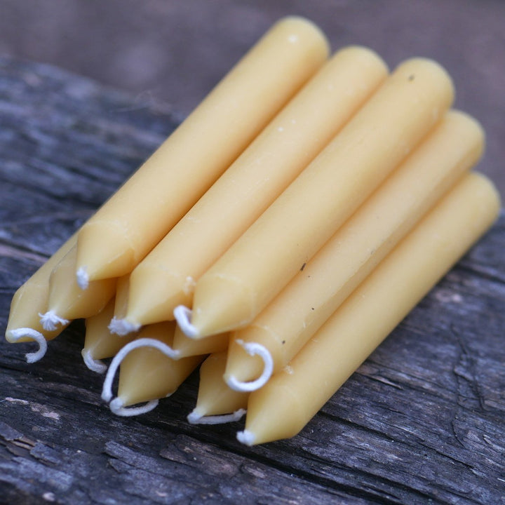 beeswax-candles-bundle_bc-12_web_p1130247_ee5aef75-892b-4a63-8b5b-1dd995a49a96