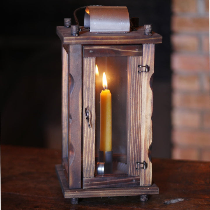 frontier-lantern_fl-1_web_px1800776_882786ca-798b-4a2b-8b80-26ddca26e60e